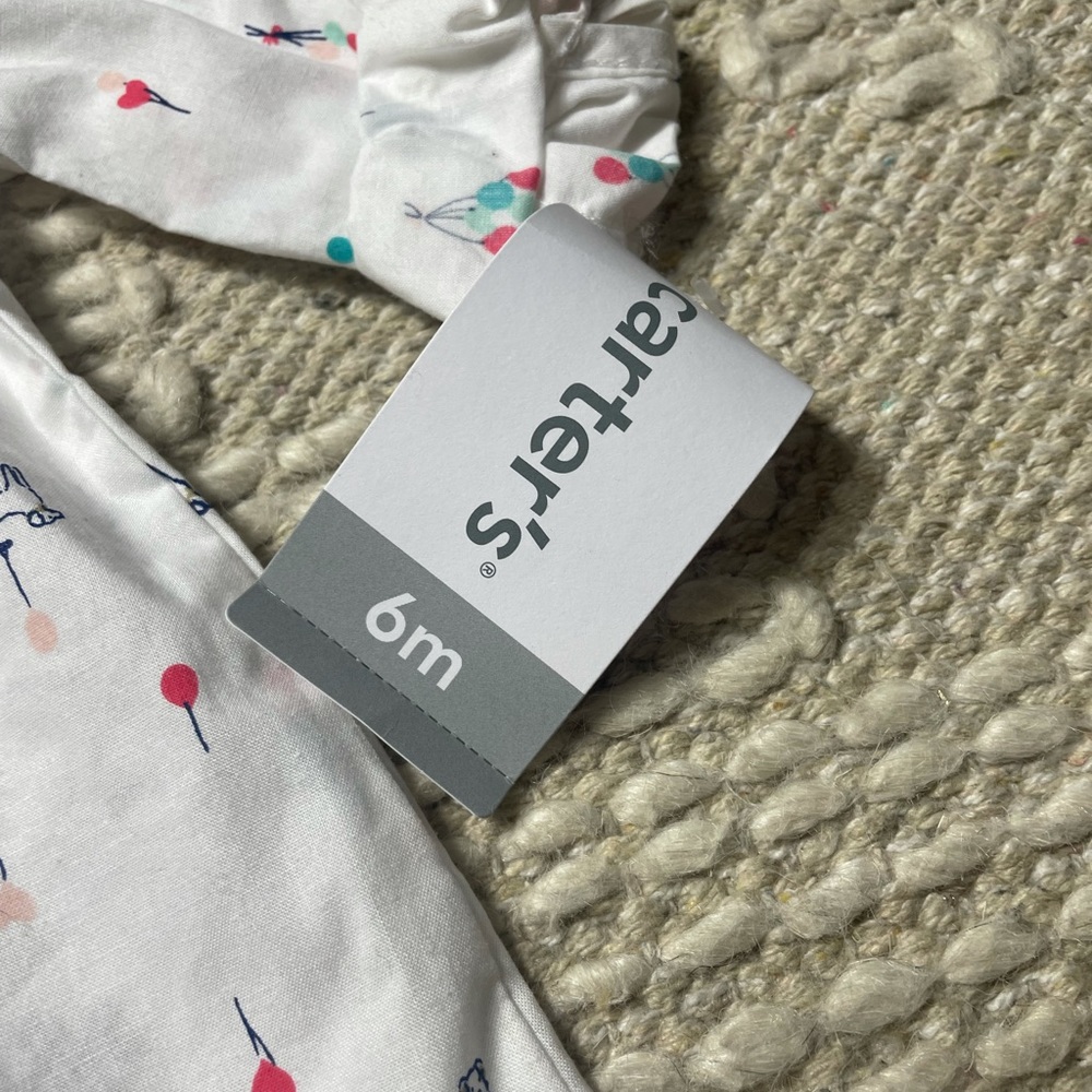NWT Baby Carter White 3/4 Sleeve Balloon and Dog Blouse with Ruffle Detail - Picture 4 of 7